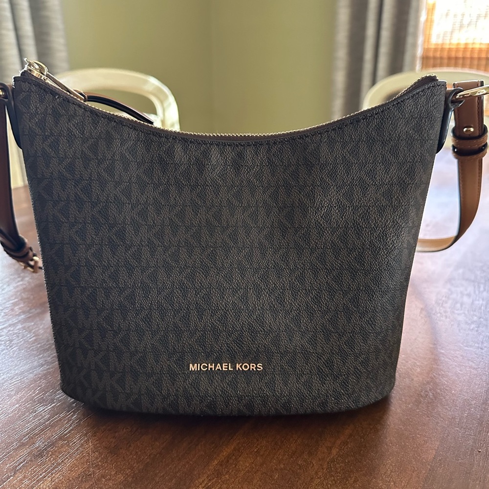Michael Kors Crossbody Purse